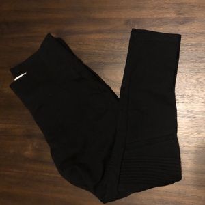 Mi ami Brand Knit/Net Leggings